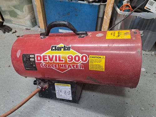 Clarke devil 900 - clarke, heater